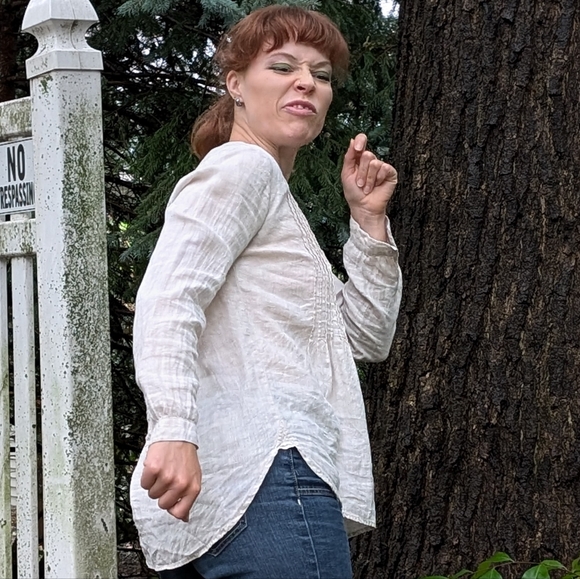 Linen Blouse - Picture 3 of 10